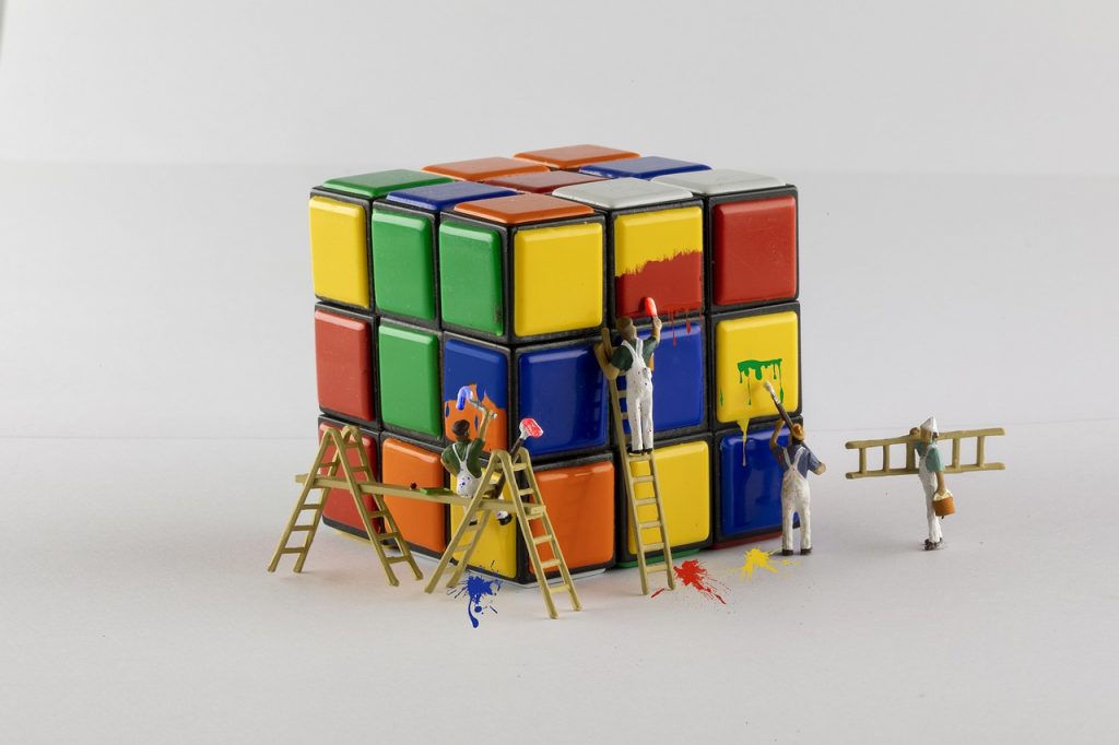 Rubik S Cube Painting Miniature - OrMaVaredo / Pixabay