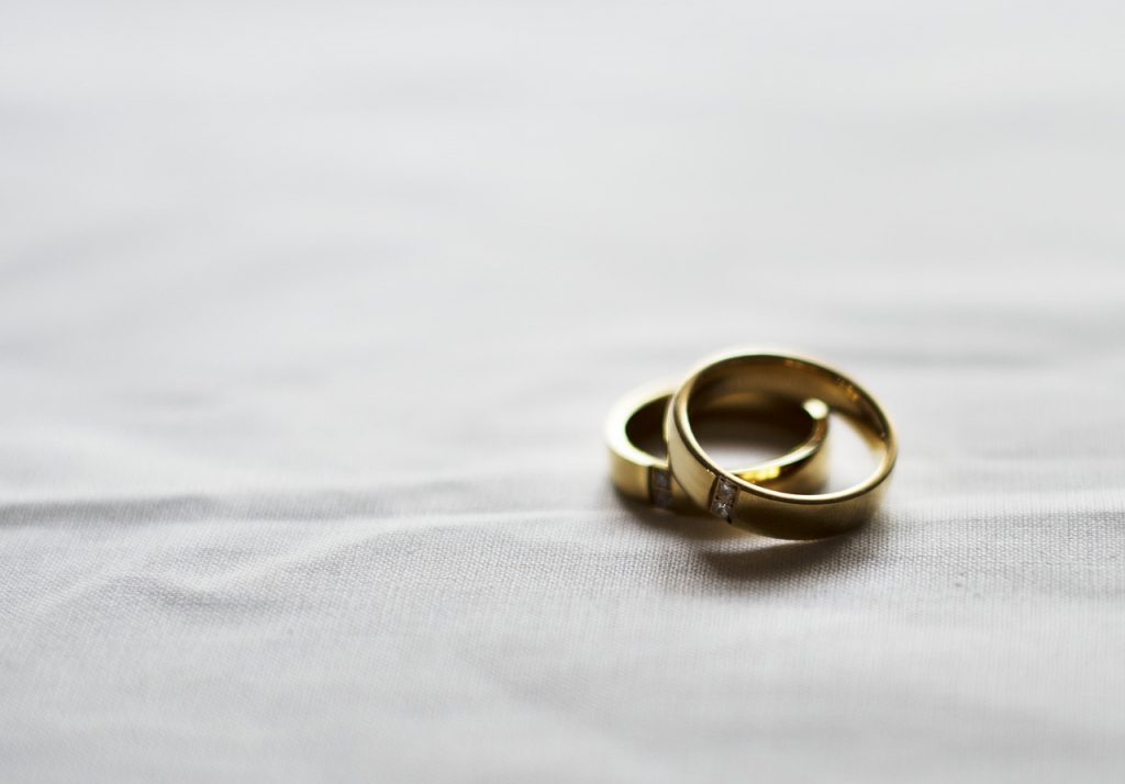 Rings Wedding Ring Engagement  - Servetphotograph / Pixabay